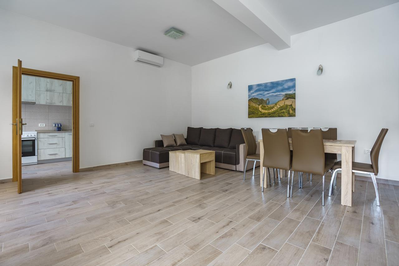 Villa Kosta Morinj Bagian luar foto