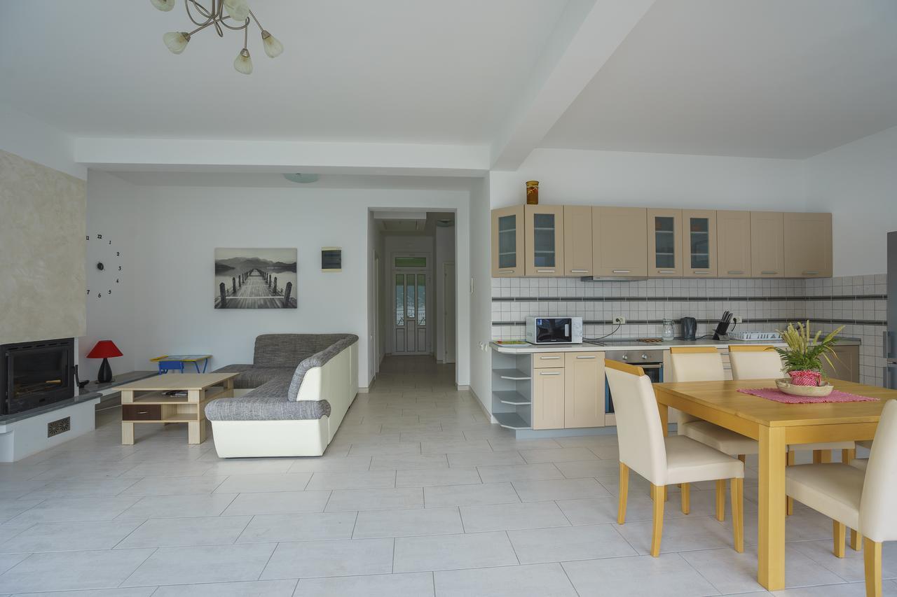 Villa Kosta Morinj Bagian luar foto