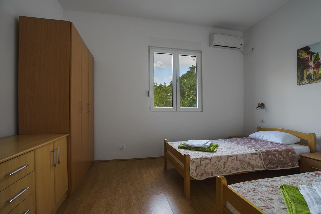 Villa Kosta Morinj Bagian luar foto