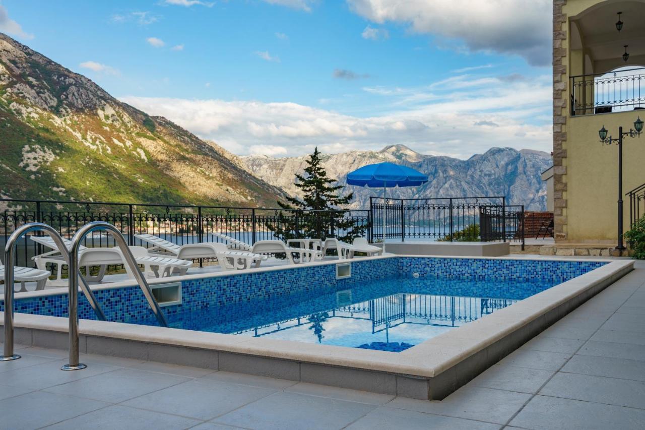 Villa Kosta Morinj Bagian luar foto