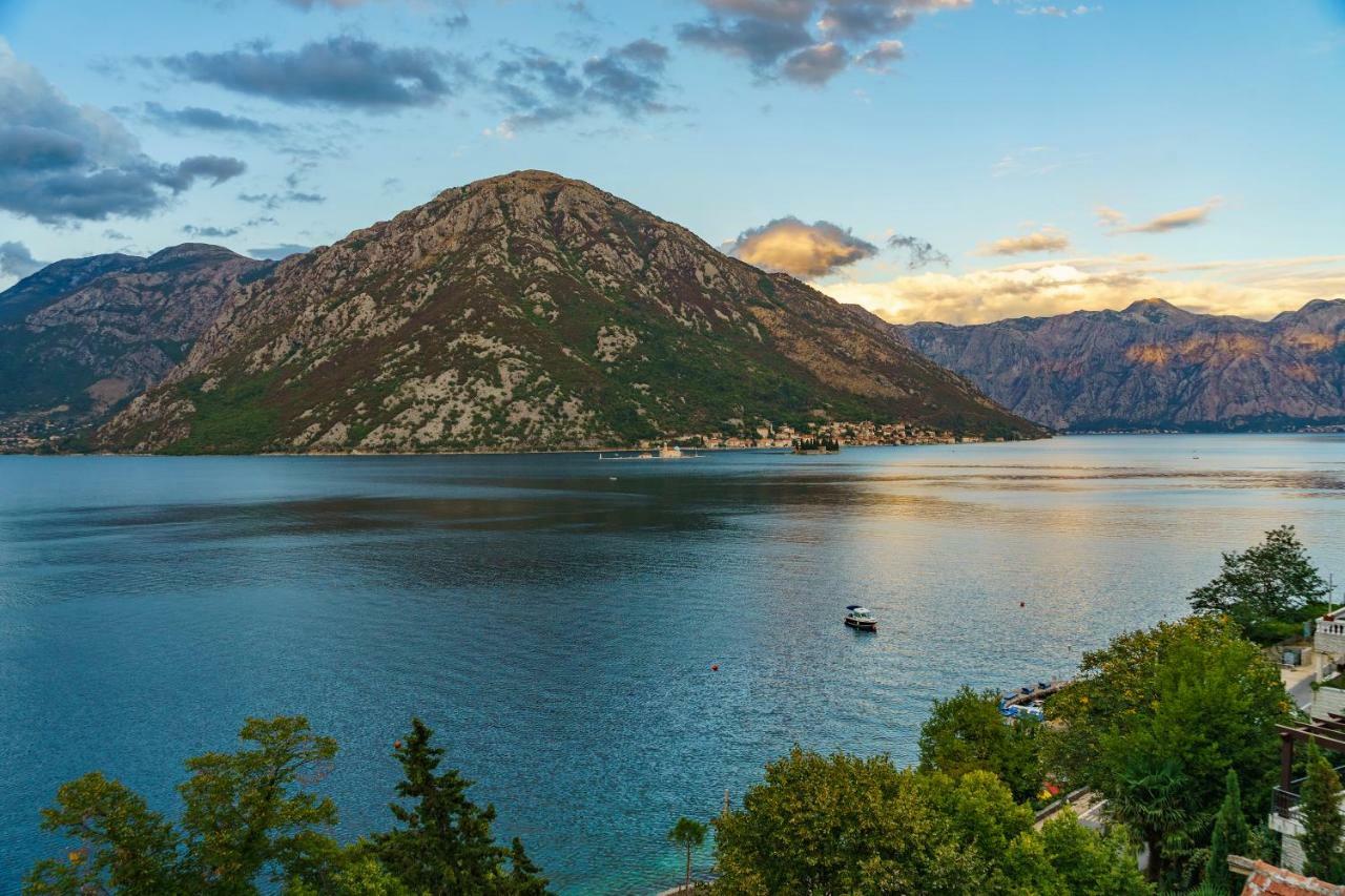 Villa Kosta Morinj Bagian luar foto
