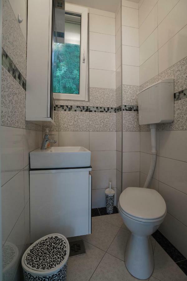 Villa Kosta Morinj Bagian luar foto